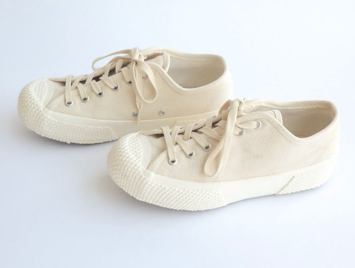 ローテク×ベーシックカラーが今の気分！エディター愛用スニーカー4選【ちょっとひと息。コラムの時間ですよ！ from FUDGE.jp編集部 vol.41】