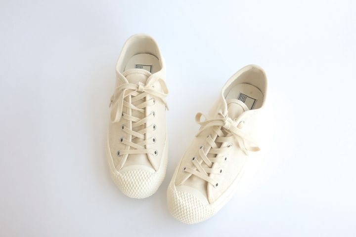 ローテク×ベーシックカラーが今の気分！エディター愛用スニーカー4選【ちょっとひと息。コラムの時間ですよ！ from FUDGE.jp編集部 vol.41】