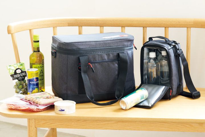 HUGEL2wayエアロゲルソフトクーラーボックス４L￥9,900前後、15L￥14,800前後／アイリスオーヤマ