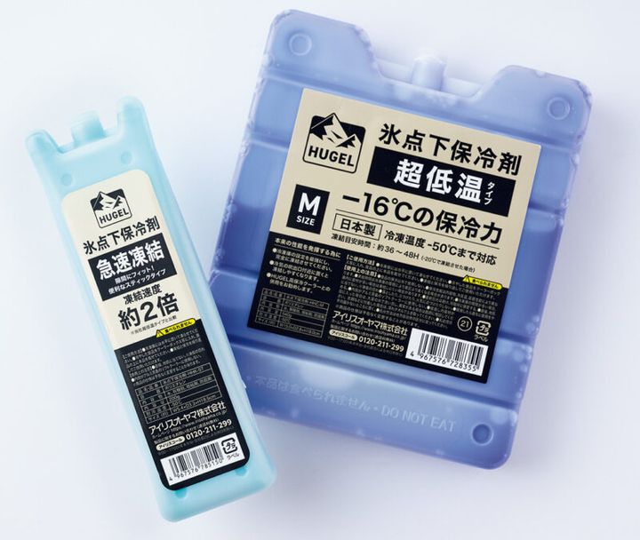 HUGEL 氷点下保冷剤急速凍結スティックタイプ￥880前後、氷点下保冷剤超低温タイプＭ￥1,300前後／アイリスオーヤマ