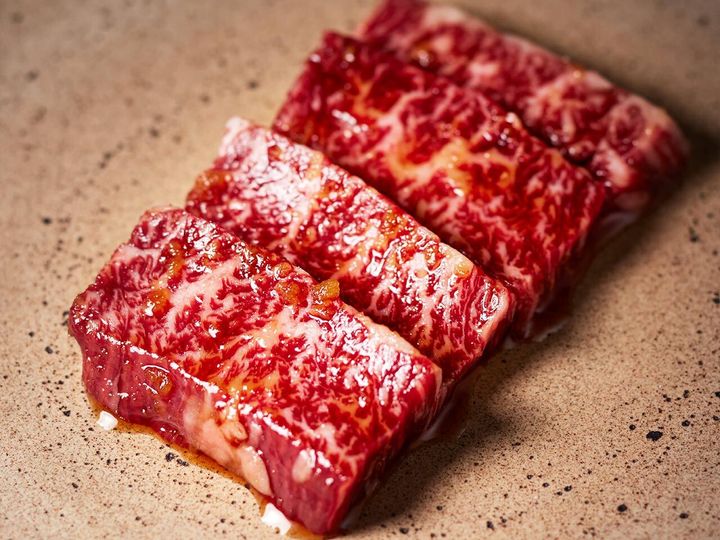 乃木坂『焼肉神石 西麻布』の「上ハラミ」