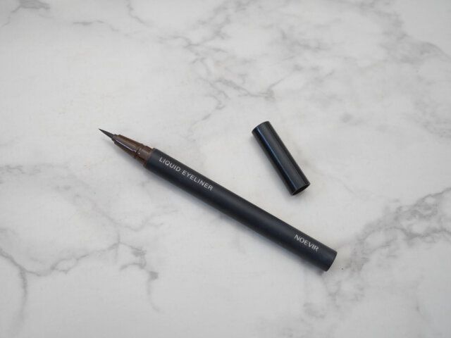 ノエビア「リキッドアイライナー」ブラウン