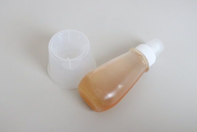 ダイソー 使いたい時にすぐ使える！はちみつボトルスタンド はちみつボトル