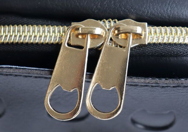 ツモリチサトスマホショルダーバッグネコファスナートップ