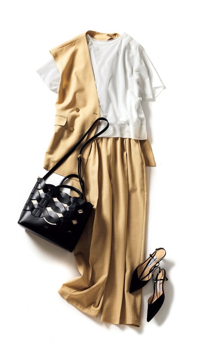 Tシャツ5990円（アンフィーロ） ジレ8547円、パンツ7546円（ともにフリークスストア／フリークス ストア渋谷）