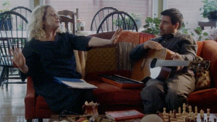 迷える大人に贈るポジティブなコメディ『セカンドステップ 僕らの人生第2章』© 2024 BETWEEN THE TEMPLES, LLC. ALL RIGHTS RESERVED