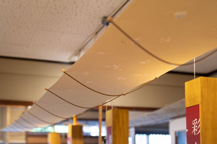 金沢の旅にそっと彩りを。「茜やアーカイブギャラリー」で世界に一つだけの加賀友禅染め体験