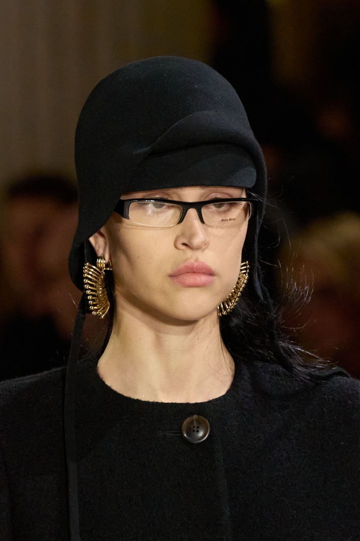 ミュウミュウ 2025-26年秋冬コレクション。 Photo_ Gorunway.com