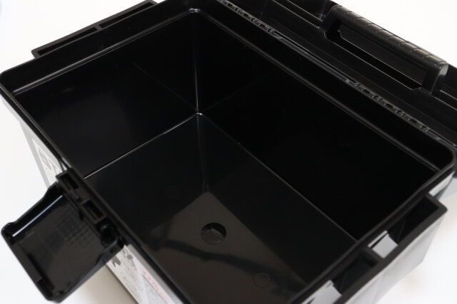 ダイソー タックルボックス メイン収納