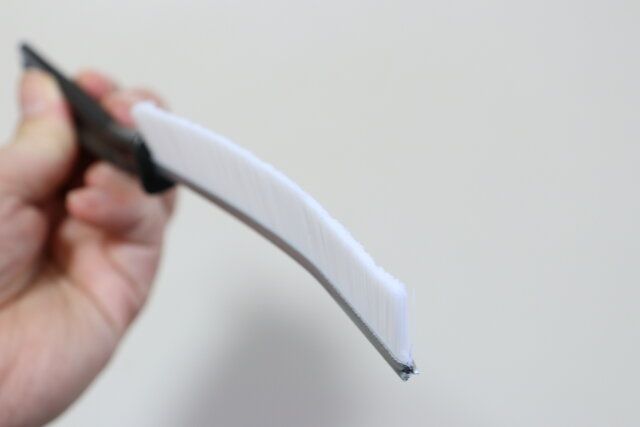 セリアのすきま用チャンネルブラシ3