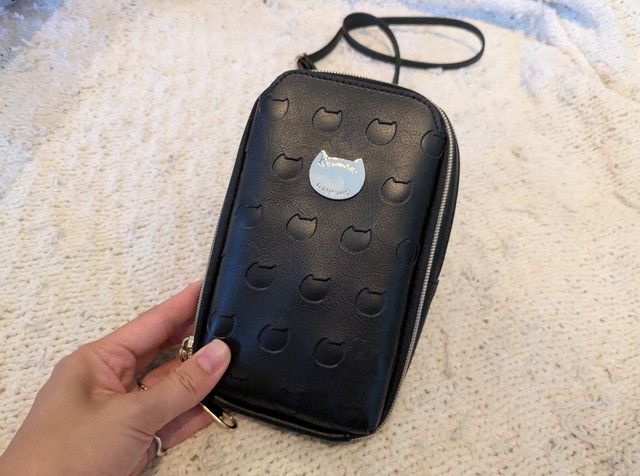 ツモリチサトスマホショルダーバッグ
