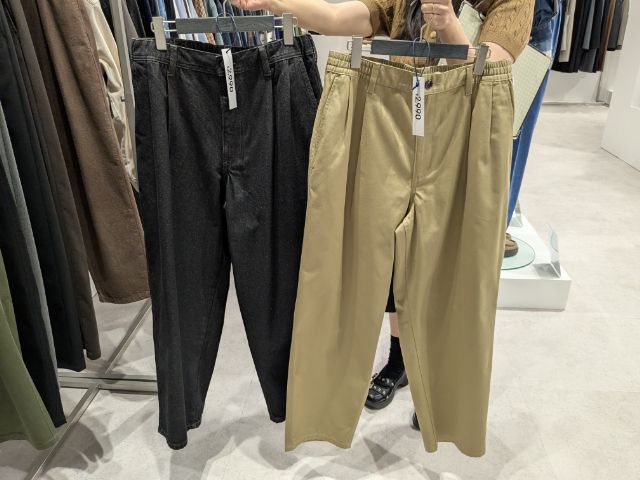 デニムパンツとチノパンツ