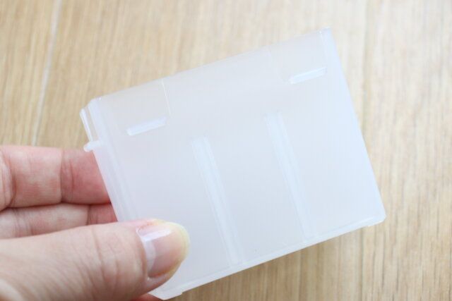 連結できる軟膏スタンド