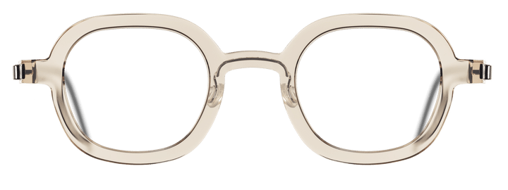 アイウエア￥77,000／LINDBERG