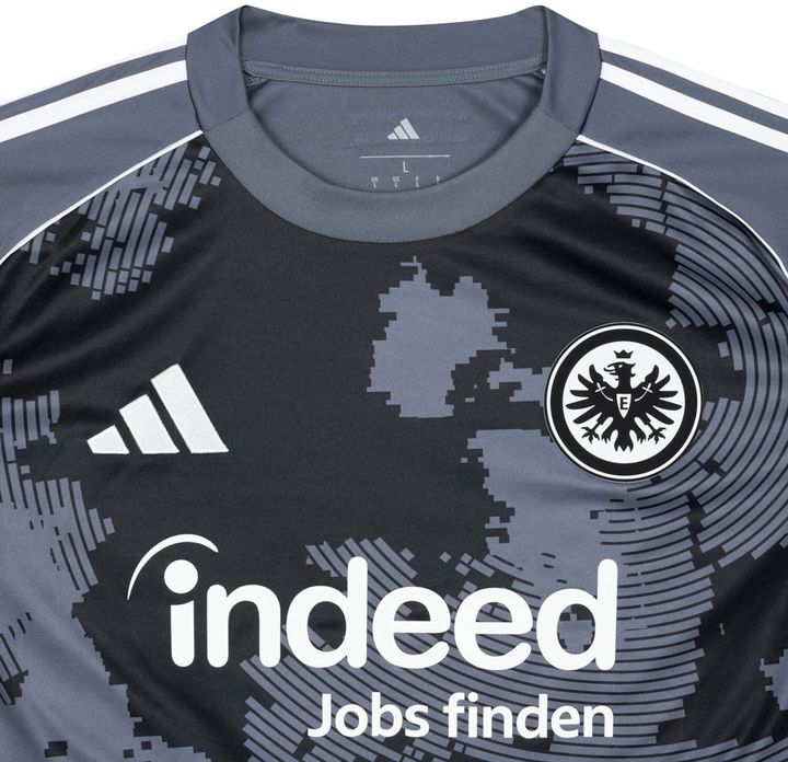 日本代表選手が新加入！ドイツ強豪、新ユニフォームは「カモフラ柄の地図デザイン」が登場