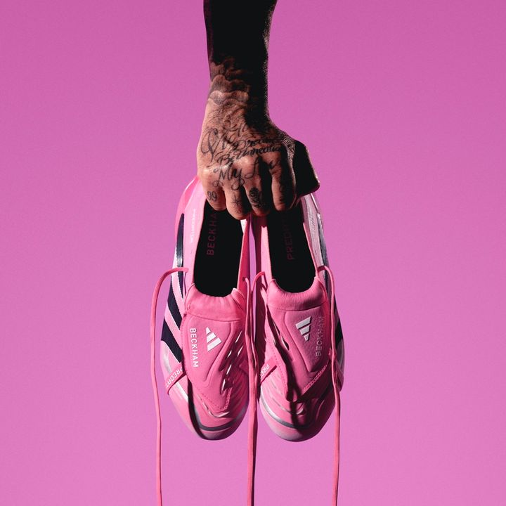 サッカー界の伝説、ベッカムモデルの「最新スパイク」がadidasから登場！カラーは“ピンク×ブラック”…8月19日発売