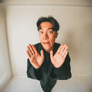 日用品図鑑：動画クリエイター・atsuyanの愛用する〈nwm〉のヘッドホンetc.