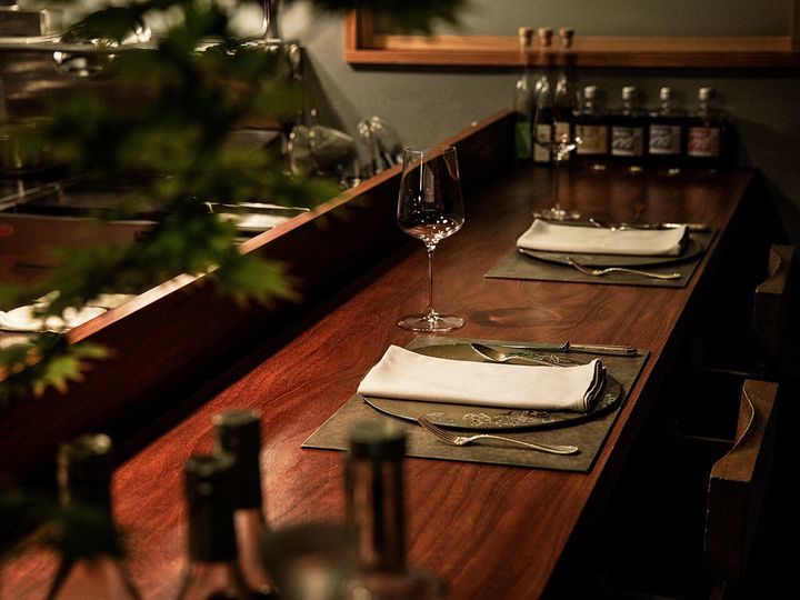 銀座『現代茶寮 銀座凮月堂』の内観