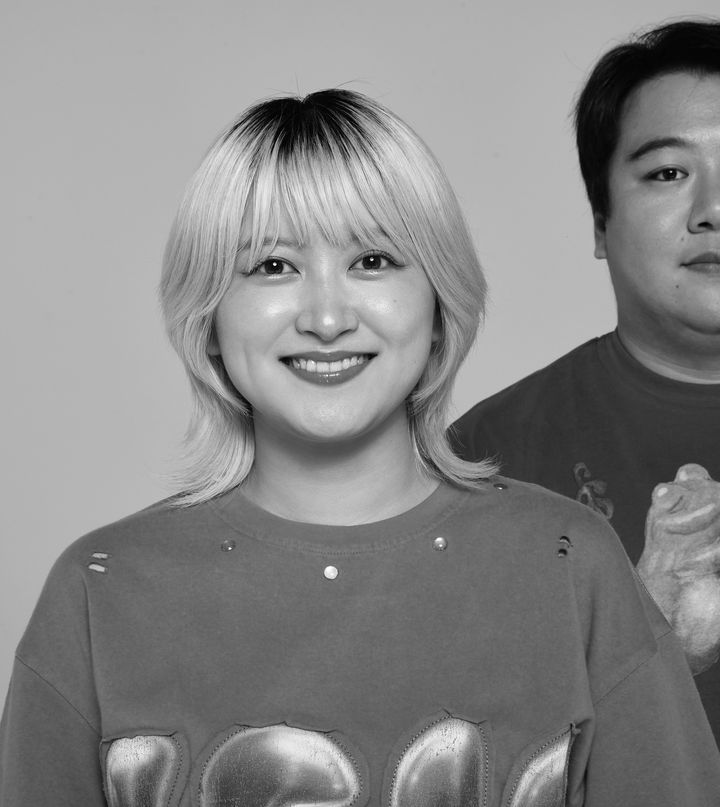 YouTubeチャンネルは登録者数136万人、単独公演は配信チケットが2年連続で1万枚超を売り上げる。注目を集め続けるラランドが目指す未来とは。