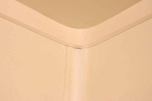 ダイソーのカビ取り用洗浄剤を使った後