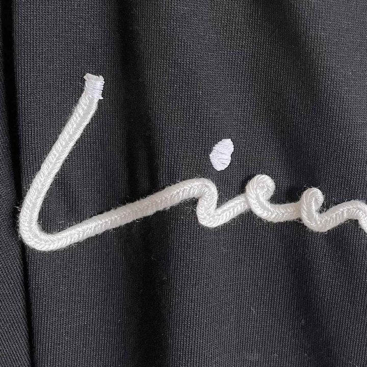 画像3: コード刺繍でロゴ？
