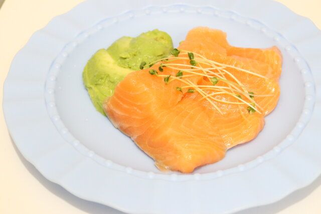 セリアのPPプレート フリルはメイン料理にもデザートにもぴったり