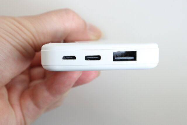 ダイソーのLED残量表示 モバイルバッテリー3