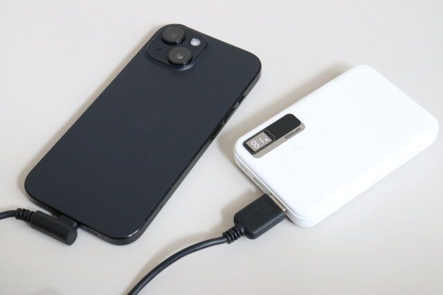 ダイソーのLED残量表示 モバイルバッテリー5