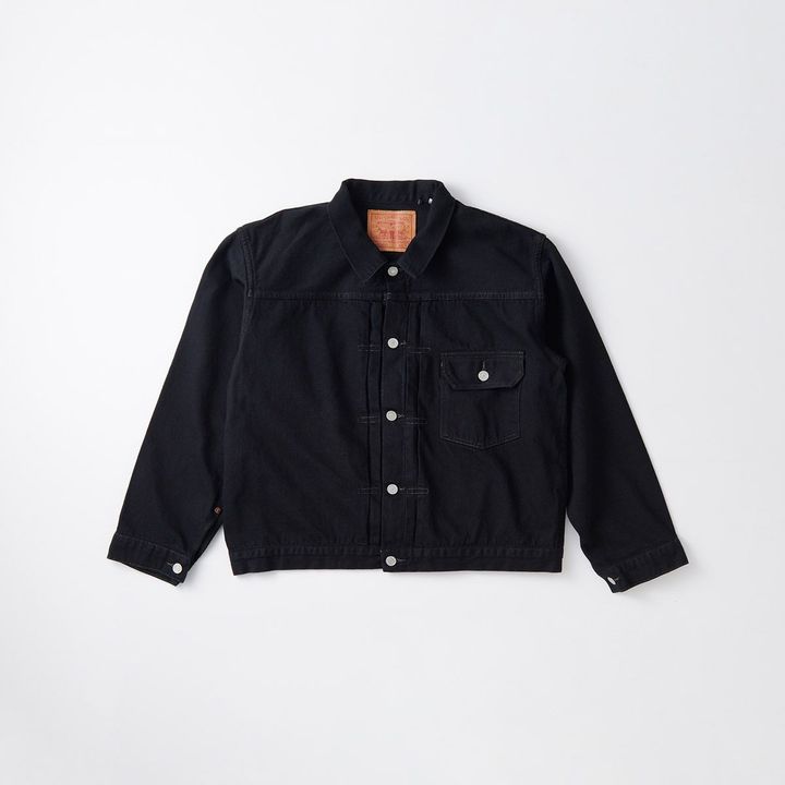 「LVC 1936 TYPE I BLACK EMBROIDERY」ジャケット ¥44,000／LEVI'S®