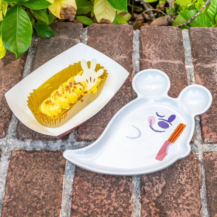 東京ディズニーリゾート“ディズニー・ハロウィーン2025”さつまいものケーキ、スーベニアプレート付き
