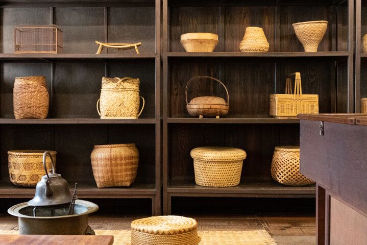 倉敷の町に息づく“民藝”の精神を感じに「倉敷民藝館」へ