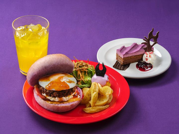 東京ディズニーランド／プラザパビリオン・レストラン“ディズニー・ハロウィーン2025”スペシャルハンバーグバーガーセット