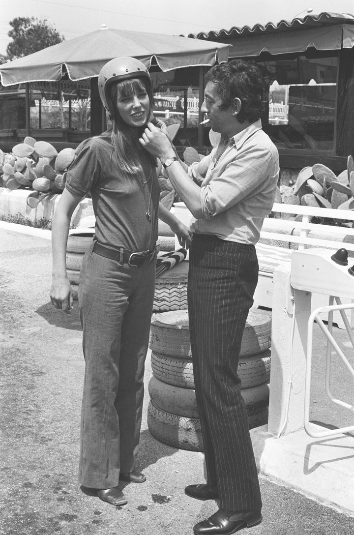 1970年のジェーン・バーキン、スクエアトウのブーツを履いて