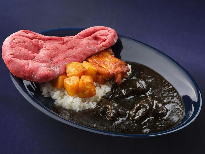 東京ディズニーシー／カスバ・フードコート“ディズニー・ハロウィーン2025”スペシャルビーフカリー、タンドーリチキン添え（辛口）