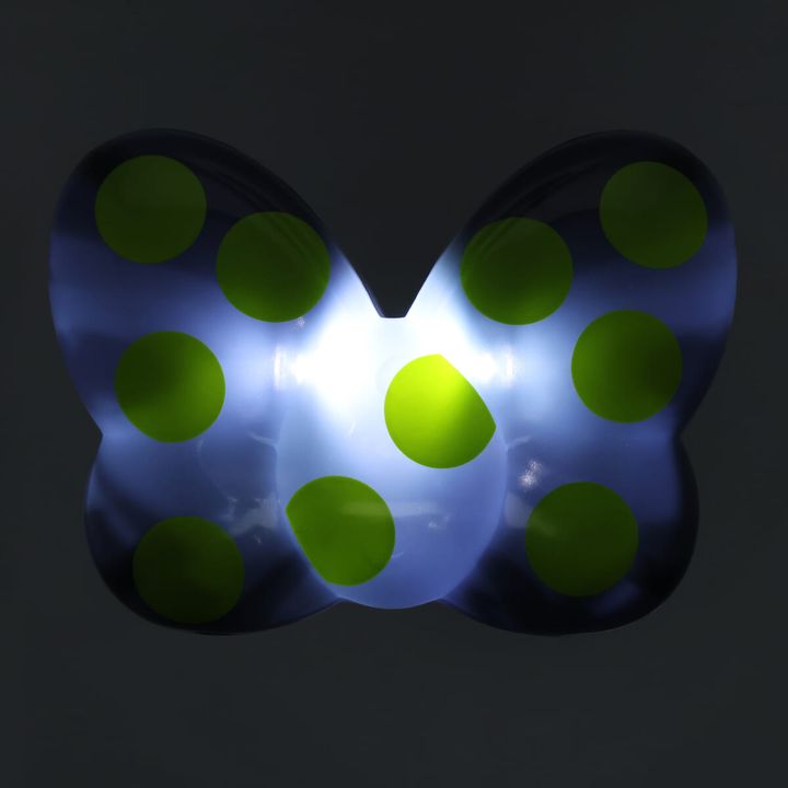 光るオモチャ02