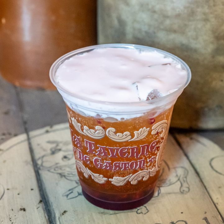 東京ディズニーランド／ラ・タベルヌ・ド・ガストン“ディズニー・ハロウィーン2025”スペシャルベリーチアーズ（グレープ＆ラズベリー）