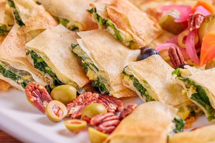 スパナコピタ （チーズとほうれん草のギリシャ風パイ）