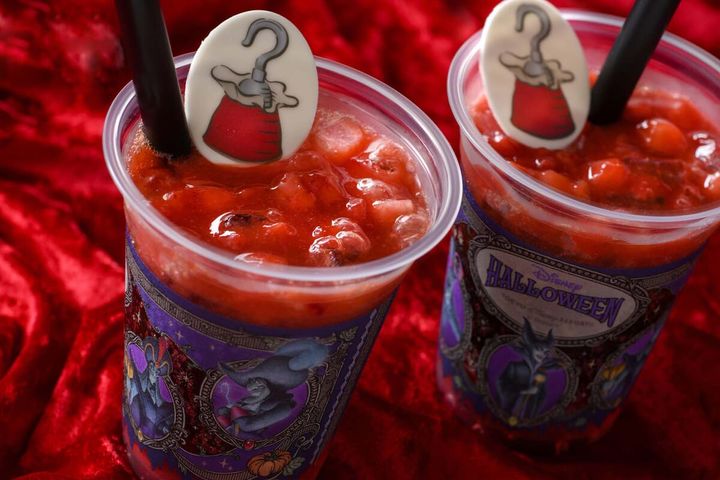 東京ディズニーランド“ディズニー・ハロウィーン2025”スパークリングゼリードリンク（コカ・コーラ＆ストロベリー）