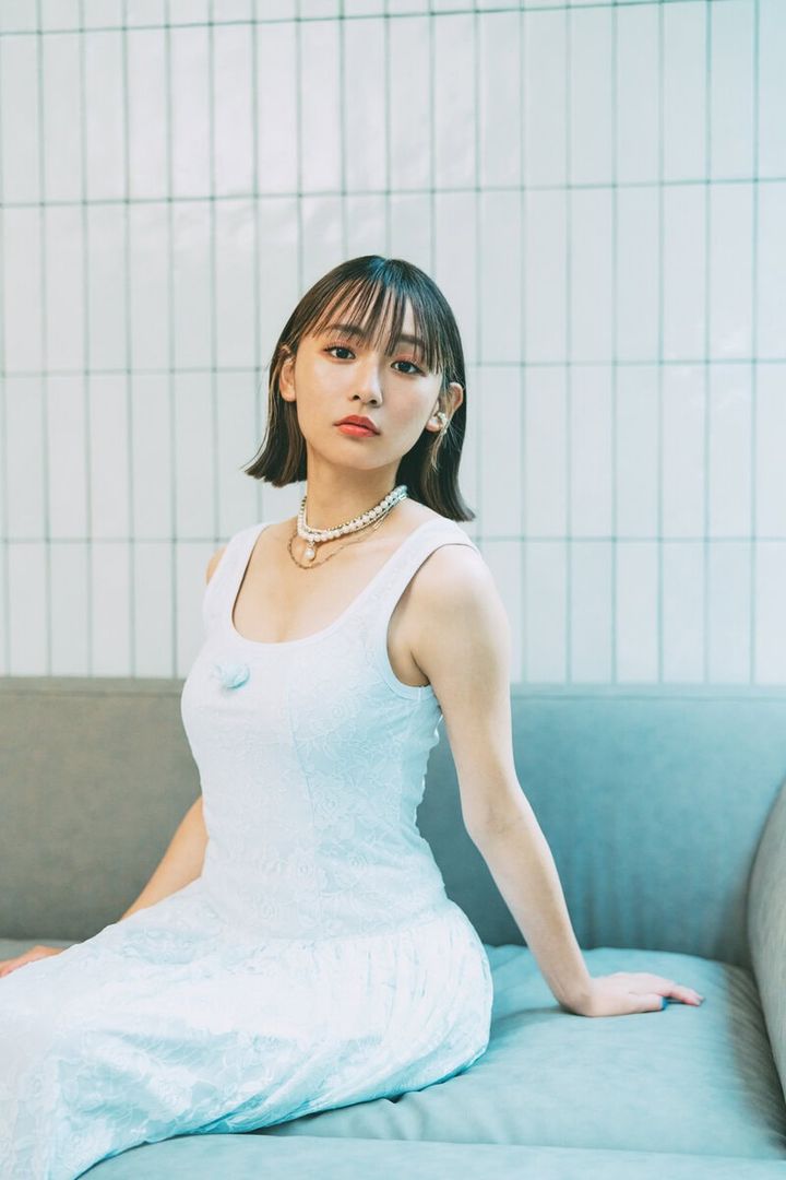 主演映画『49日の真実』が劇場公開中の浅川梨奈