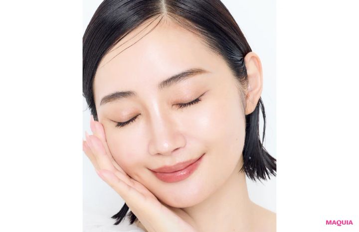 マキア 毛穴ケア おすすめ ジバンシイ ソワン ノワール UV コンパクト 柳橋唯