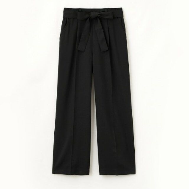 しまむらのテーパードパンツ