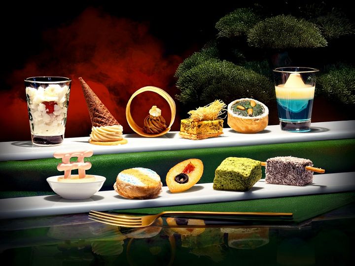 11種のスイーツ・セイボリー＆モクテル