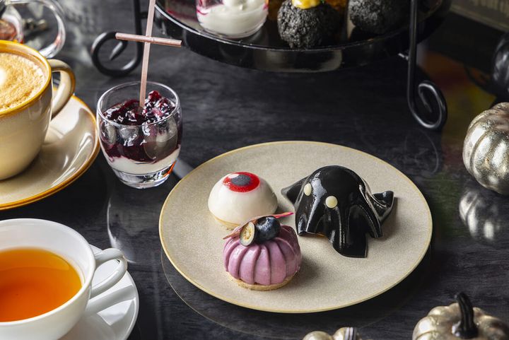 ブラックハロウィンアフタヌーンティーのスイーツ