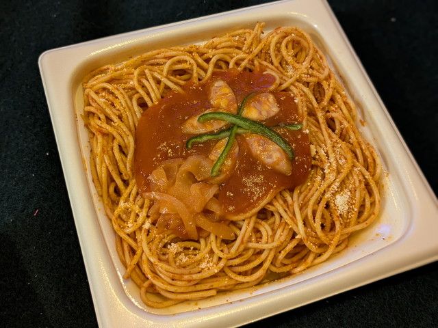 ナポリタンの増量サイズ全体像