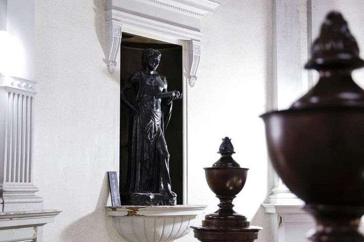 大阪府立中之島図書館