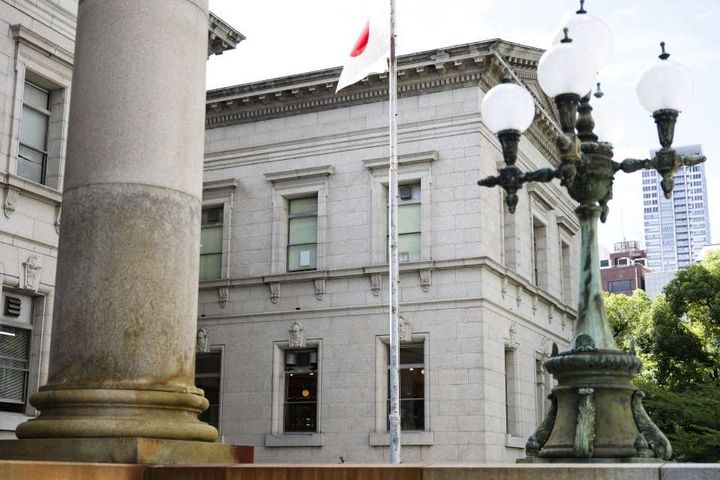 大阪府立中之島図書館