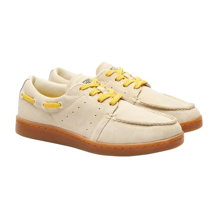 スニーカー ￥27,500／ONITSUKATIGER（オニツカタイガージャパン）
