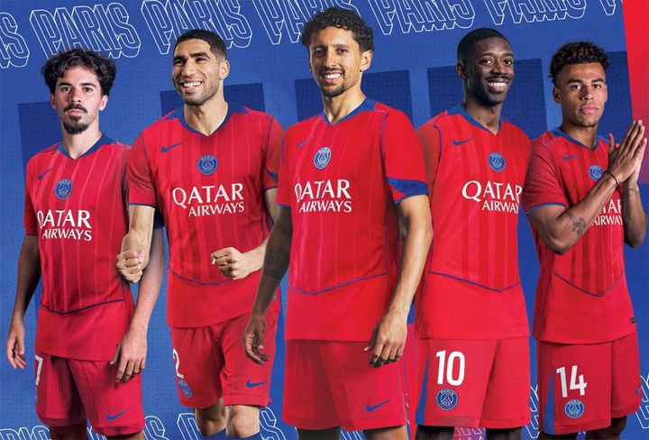 フランス名門が「NIKE革新デザイン」の新ユニフォームを発表！“20年前”のユニデザインが復活する