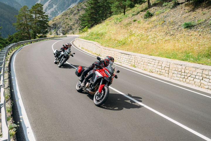 ムルティストラーダ２