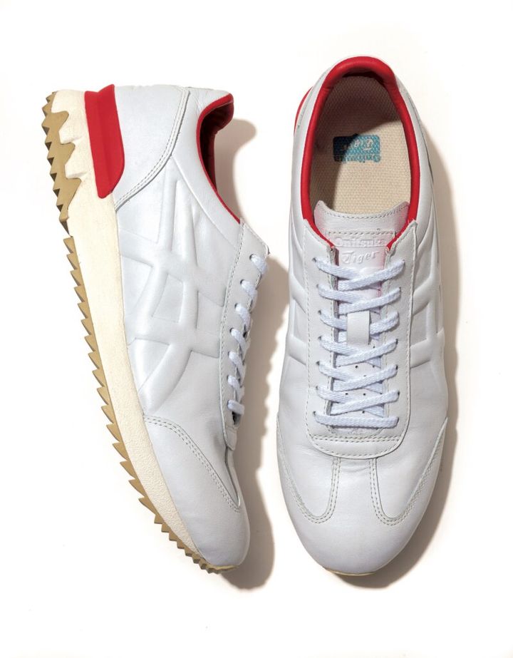 【Onitsuka Tiger × CINOHのコラボスニーカー】2万2000円（オニツカタイガー×チノ／モールド）